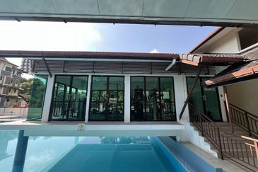 Avenue 2, Lake Valley