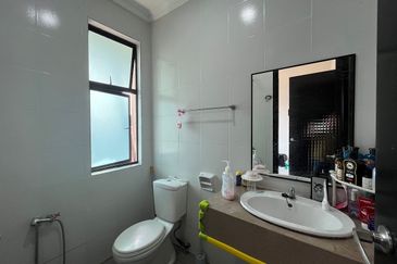 Avenue 2, Lake Valley