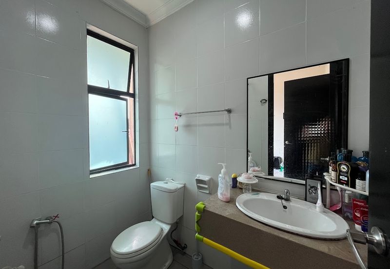 Avenue 2, Lake Valley