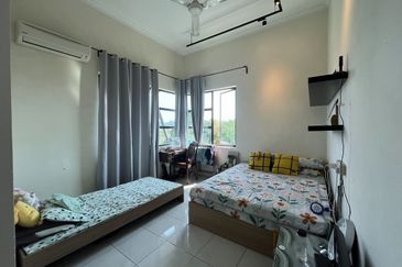 Avenue 2, Lake Valley