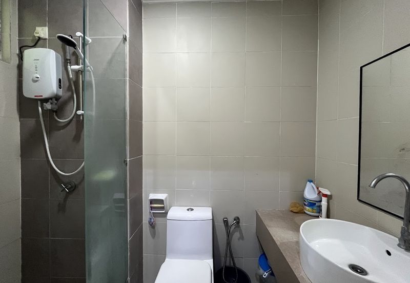 Avenue 2, Lake Valley