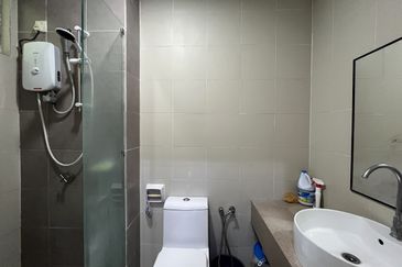 Avenue 2, Lake Valley