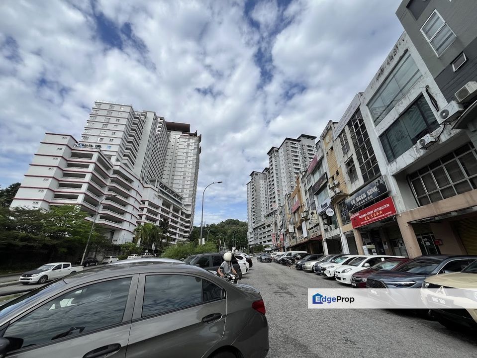 Taman Rasa Sayang Ground Floor,Batu 9,Facing Main road,Freehold, Selangor, Cheras