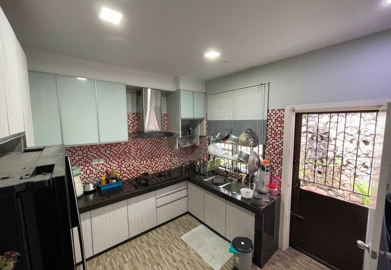 Lake Valley Avenue One,Double Storey Semi D CORNER,Freehold,L/A 6039