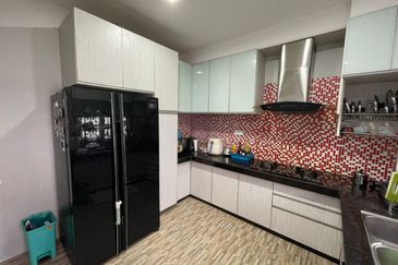 Lake Valley Avenue One,Double Storey Semi D CORNER,Freehold,L/A 6039