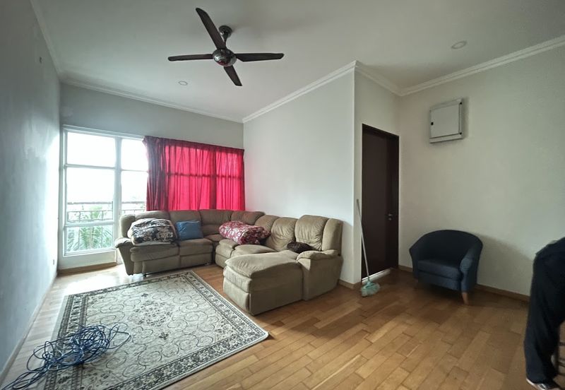 Avenue 4 @ Lake Valley , 3 Sty Semi D [40x80] CORNER,Partly furnish