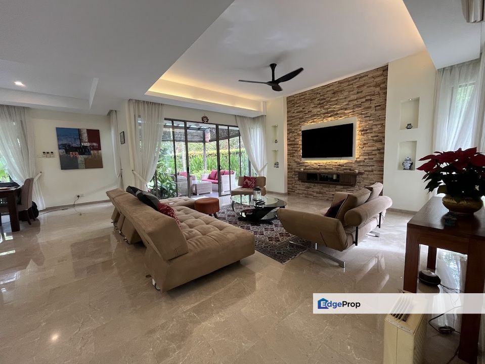 [Corner|Renovated|Big Land 9800 Sqft] Freehold 2 Sty Bungalow, Selangor, Kajang