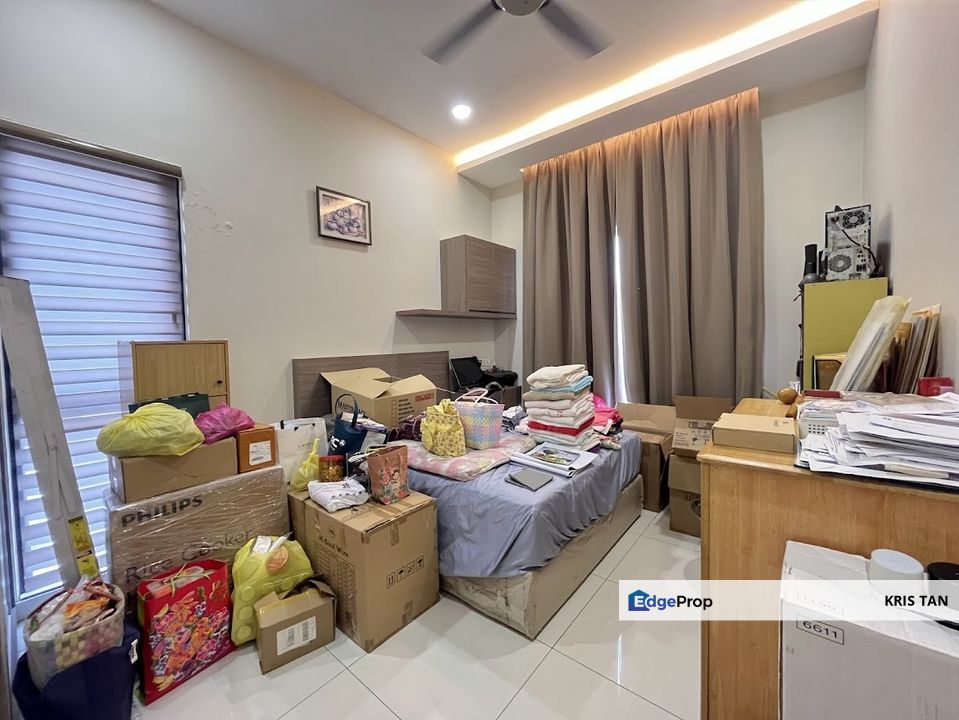 Twin Palms 2.5 Sty Semi D, Bandar Sungai Long, Renovated,Full furnish, Selangor, Kajang