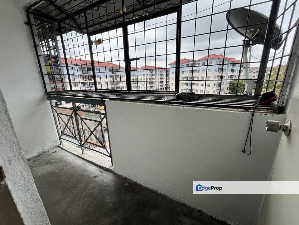 Pangsapuri Pendekar,Tingkat 4,3r 2b,Near CS Supermarket and Shop lot, Selangor, Cheras