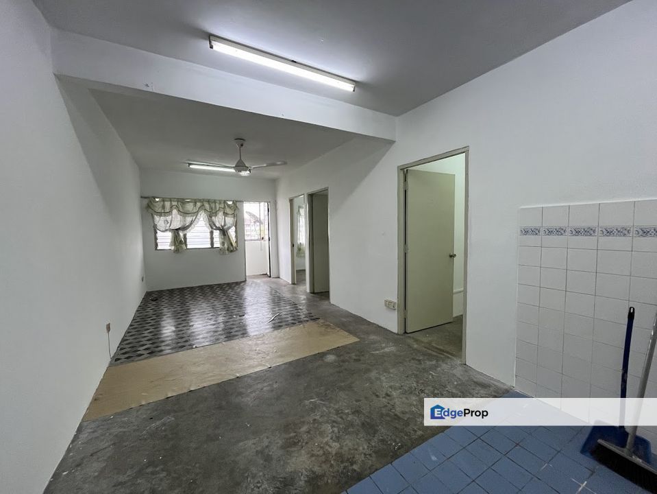 Pangsapuri Pendekar,Tingkat 4,3r 2b,Near CS Supermarket and Shop lot, Selangor, Cheras