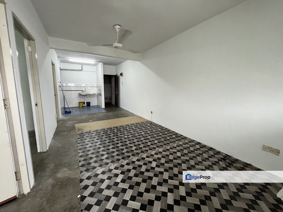 Pangsapuri Pendekar,Tingkat 4,3r 2b,Near CS Supermarket and Shop lot, Selangor, Cheras