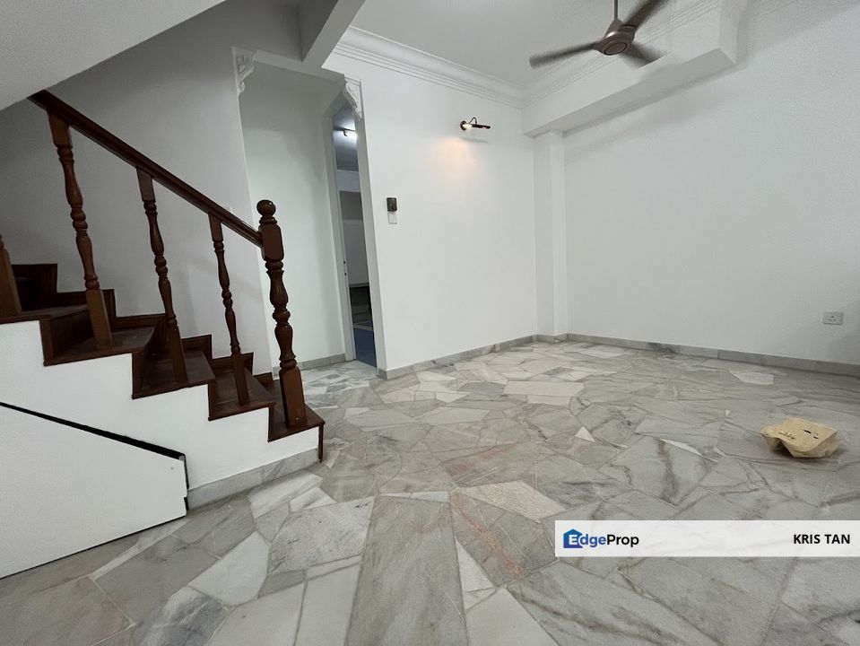 SL 7, Bandar Sungai Long[20x61]4r 3b,Renovated, Gated & Guarded, Selangor, Bandar Sungai Long