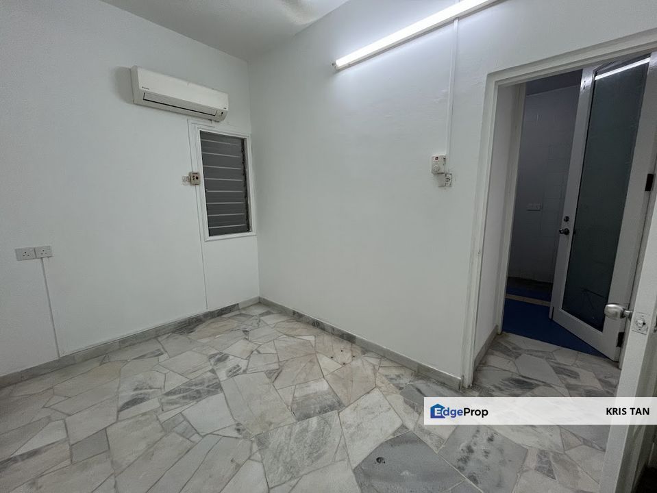 SL 7, Bandar Sungai Long[20x61]4r 3b,Renovated, Gated & Guarded, Selangor, Bandar Sungai Long