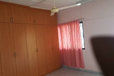 Jalan Bunga Kemboja 3