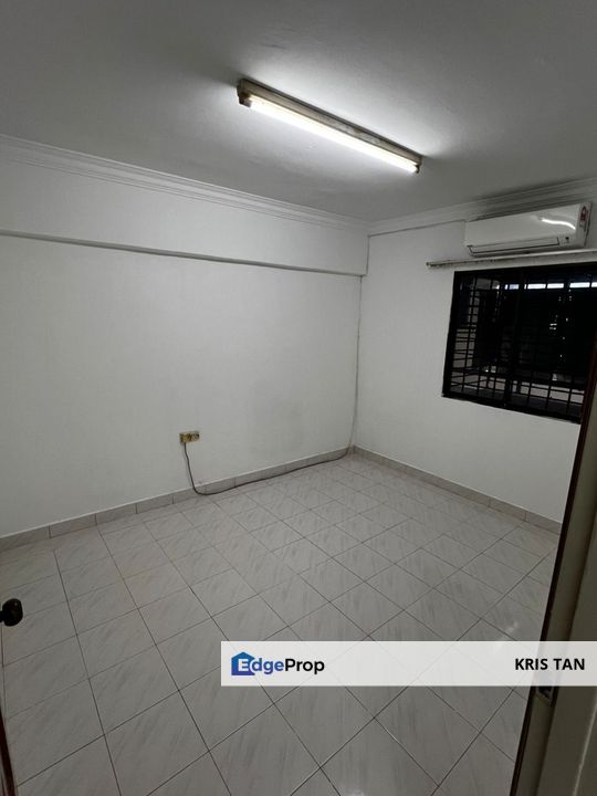 Segar Apartment, P/furnish with security, near Yulek and Leisure Mall, Kuala Lumpur, Cheras
