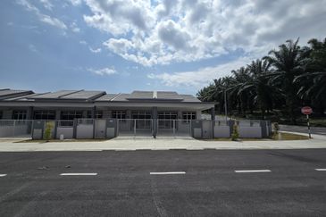 Brand New 1 Storey Terrace next to jalan Meru Tambahan