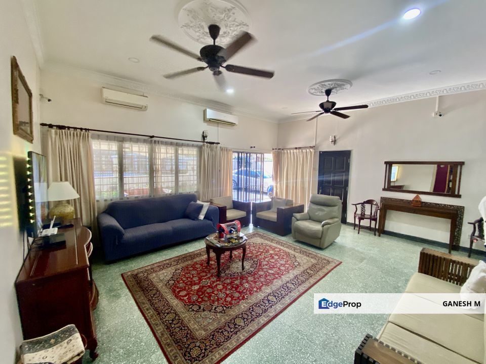 Classic Bungalow in PJ New Town - Timeless Charm, Selangor, Petaling Jaya