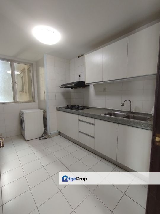 Puteri Palma Condo 1668sqft (3+1R 2+1B) for Rent (Newly Refurbished) 5th floor Pool View, Selangor, Putrajaya