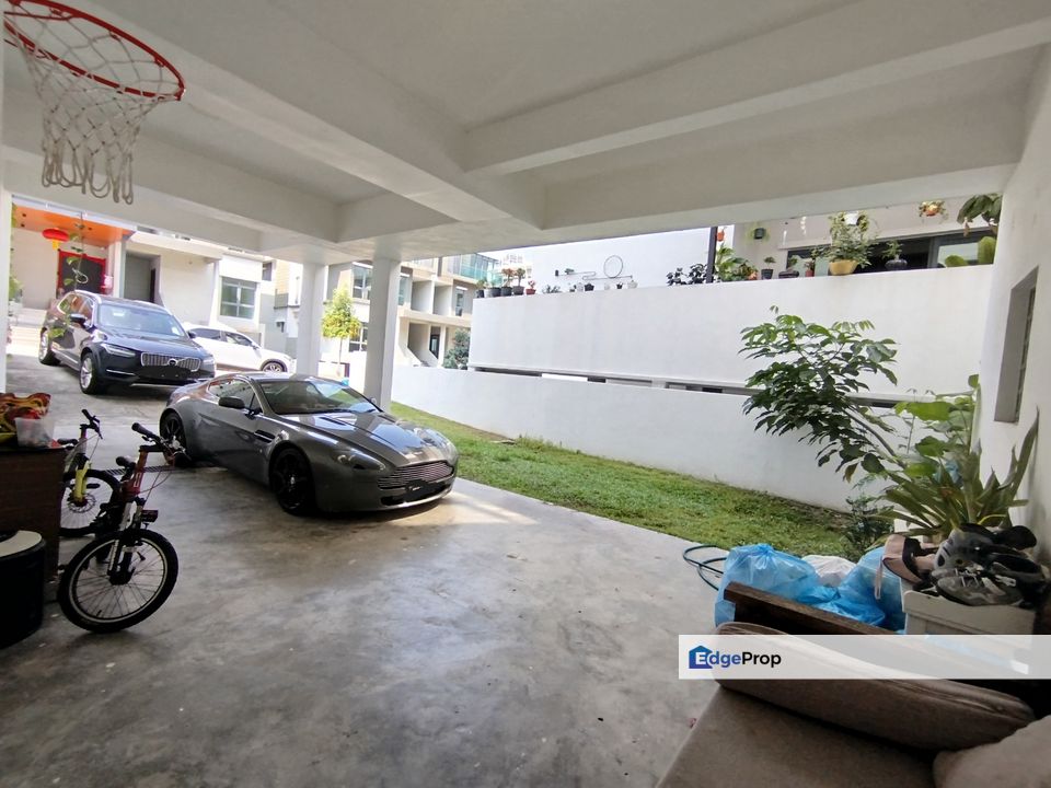 Desahill Villas Semi-D 3 storey+1 rooftop space + basement +lift (5R 5B) Amazing KL View, Kuala Lumpur, Desa Petaling