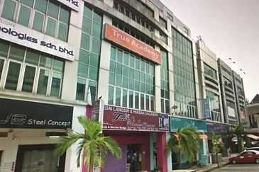 Jalan Kenari, Bandar Puchong Jaya