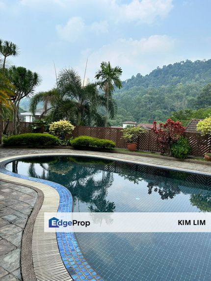 TAMAN HILLVIEW BUNGALOW HOUSE AT AMPANG FOR SALES. Your dream beautiful , peaceful, quiet,  windy,  greenery and comfortable place to stay., Selangor, Ulu Kelang