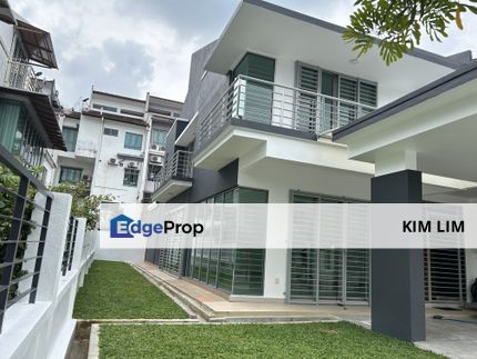 PRICE NEGOTIABLE , End Lot, Freehold, 24 hrs Guarded Security. Unit refurbished and well kept. Must view to offer, Selangor, Ampang