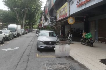 TTDI FIRST FLOOR TO LET