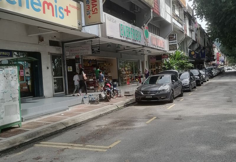 TTDI FIRST FLOOR TO LET