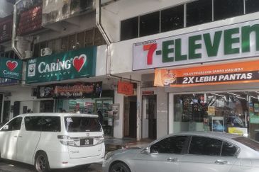 TTDI FIRST FLOOR TO LET