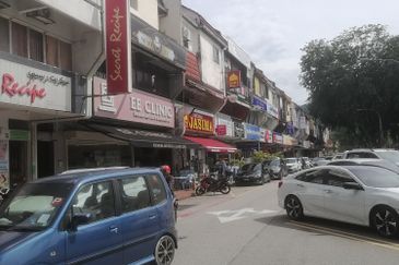 TTDI FIRST FLOOR TO LET