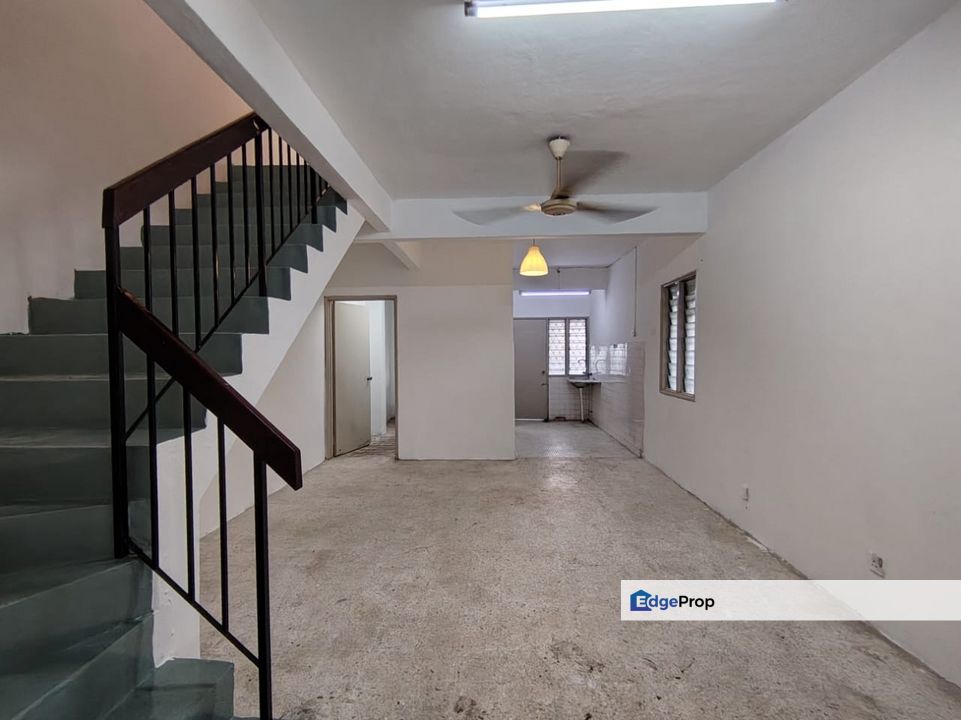 Double Storey House Taman Sri Gombak Batu Caves Refurnished, Selangor, Batu Caves 