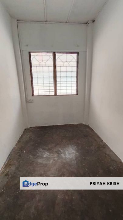 PINGGIRAN BATU CAVES FULLY RENOVATED APARTMENT , Selangor, Batu Caves 