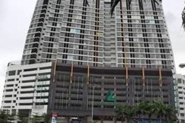 3.182 2 Office lot at shah alam for Sale