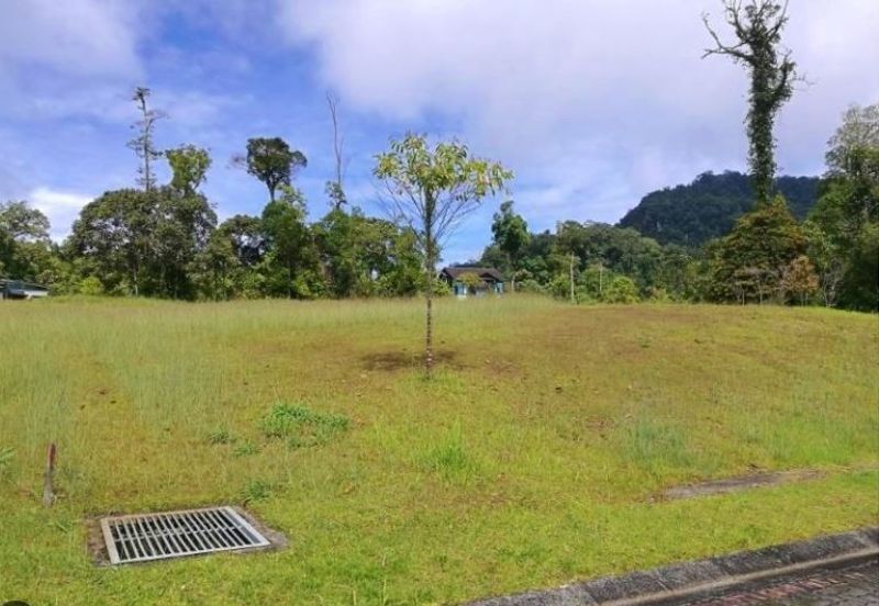 3.190 A Vacant Detached Plot at Sarawak For Sale
