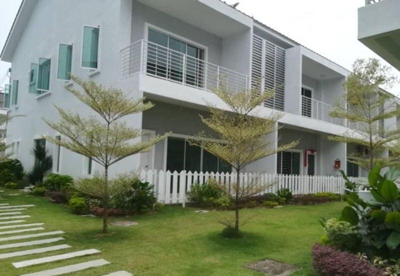 3.211. 2-Storey Link-Bungalow House at perak For Sale
