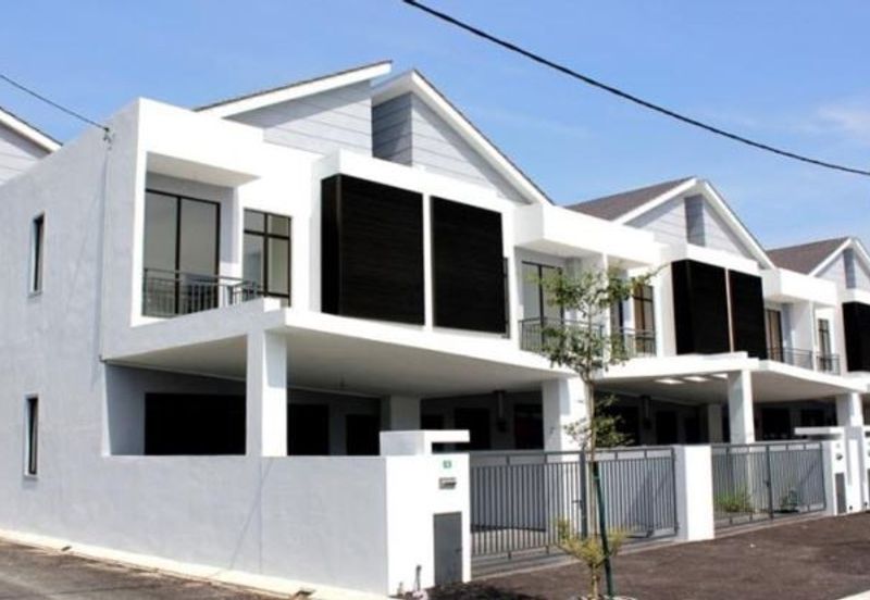 3.218. 2-Storey Intermediate Terrace House at Perak For Sale