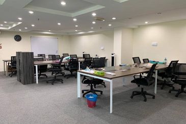 3.208 Office at Northpoint, MidValley For Rent