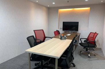 3.208 Office at Northpoint, MidValley For Rent