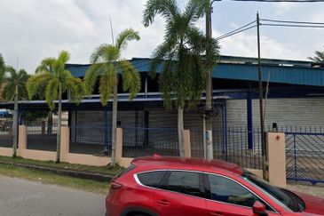 3.236 Prime Mainroad Commercial Lot frontage Klang  Batu Tiga Lama For Sale