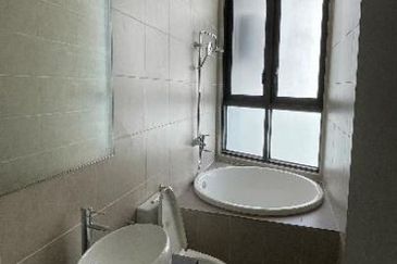 3.242 KL Gateway Premium Residence For Sale