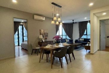 3.242 KL Gateway Premium Residence For Sale