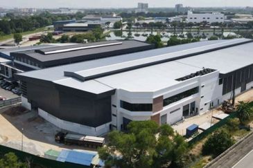 3.251 Seberang Jaya Prime Warehouse Factory for Sale
