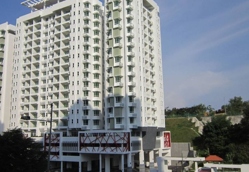 3.248 D'Zone Condo @ Penang Island For Sale