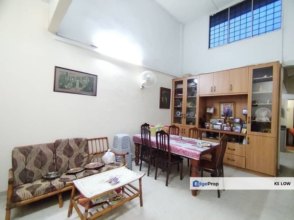 Spacious Single Storey House (25 x 75) @ Taman Paramount For Sale , Selangor, Petaling Jaya