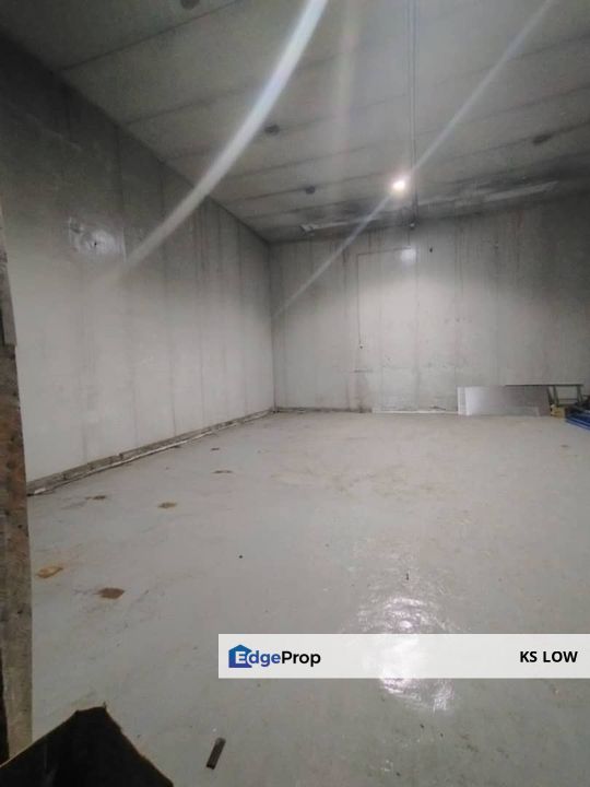 Warehouse with Freezer Room @ Glenmarie Industrial Park, Selangor, Shah Alam