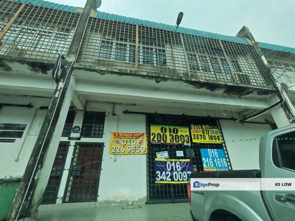 Link Factory for Rent @ Taming Jaya Industrial Area, Balakong | 2,727 sqft Built-Up, Selangor, Balakong