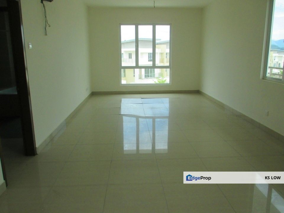 3-Storey Semi-Detached @ Taman Regensi Rawang, Selangor, Rawang