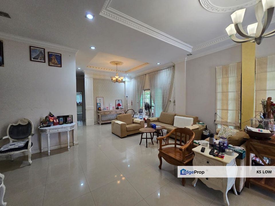 Double Storey Semi-D House @ Taman Wawasan, Arang Rd | Big Parking | 4+1 Rooms, Sarawak, Kuching