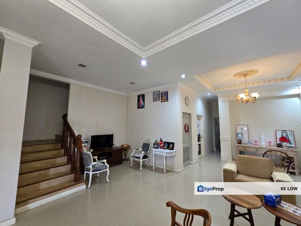 Double Storey Semi-D House @ Taman Wawasan, Arang Rd | Big Parking | 4+1 Rooms, Sarawak, Kuching