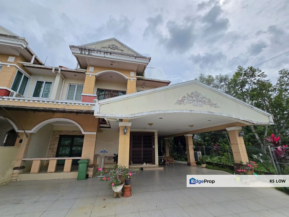 Double Storey Semi-D House @ Taman Wawasan, Arang Rd | Big Parking | 4+1 Rooms, Sarawak, Kuching